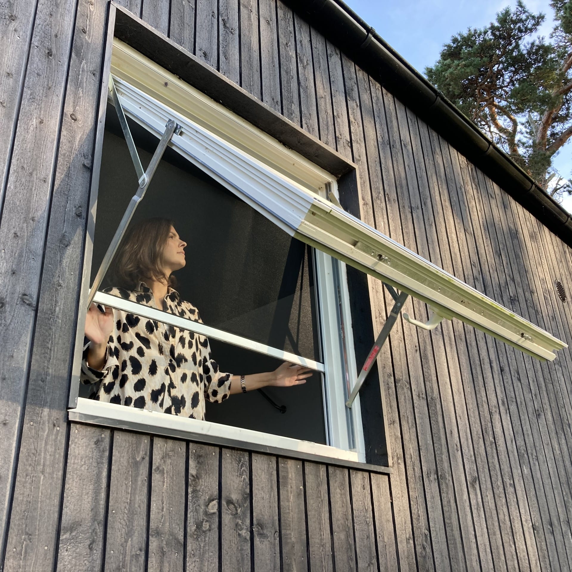 ROLLER_B_outside_1920x1920